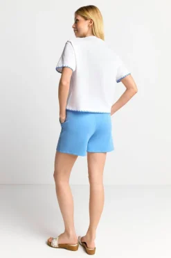 Weißes T-Shirt Mit Blauen Stickereien